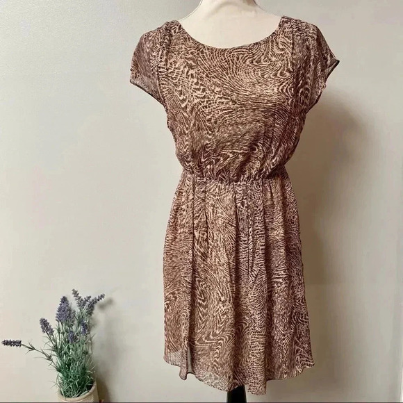 Alice + Olivia Kimberly Silk Animal Print Criss Cross Open Back Dress XS - Picture 3 of 15
